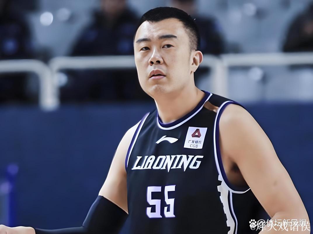 能攻、善守、会传!辽宁新星横空出世,完美成为韩德君接班人 能攻、善守、会传!辽宁新星横空出世,完美成为韩德君接班人